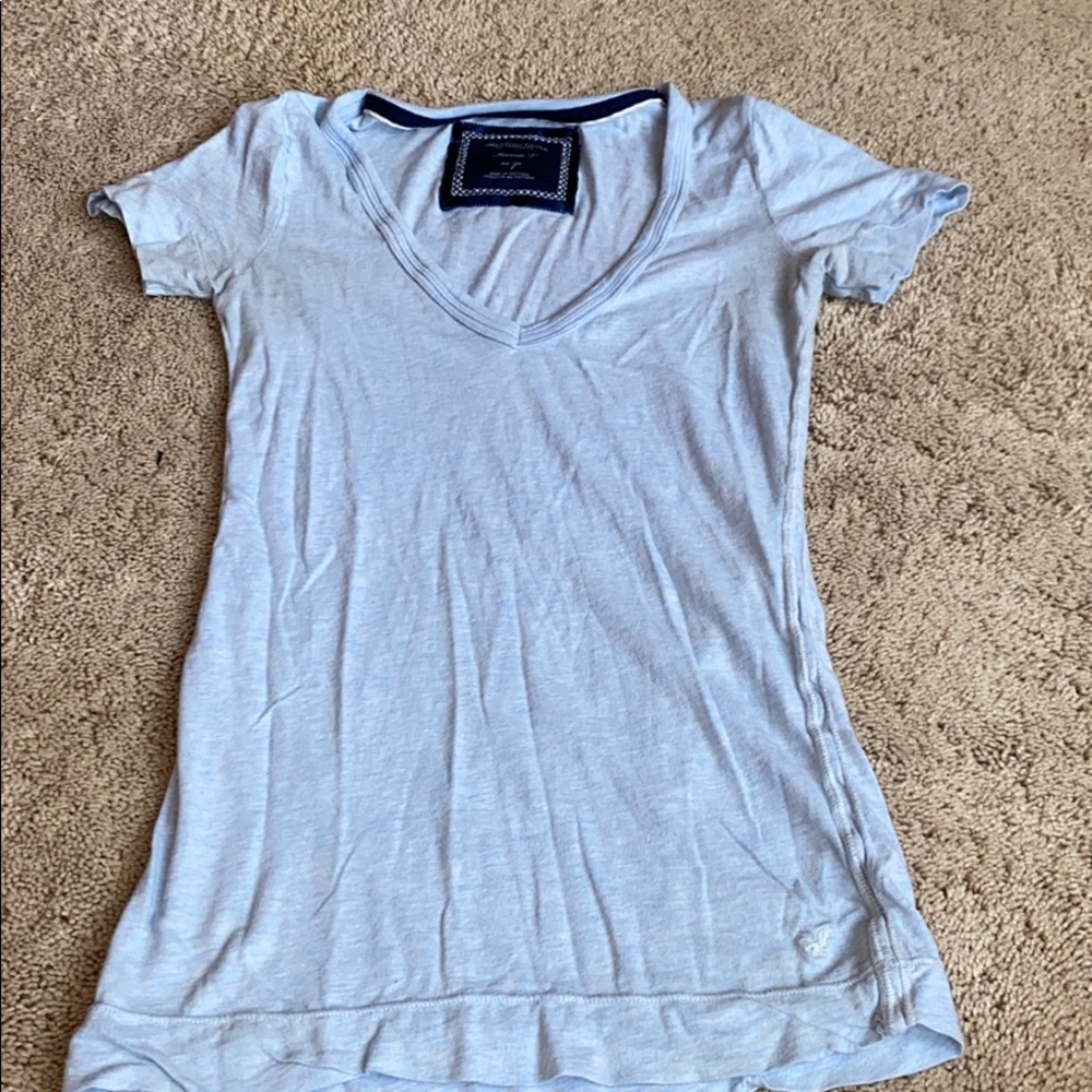 i am selling a shirt.
